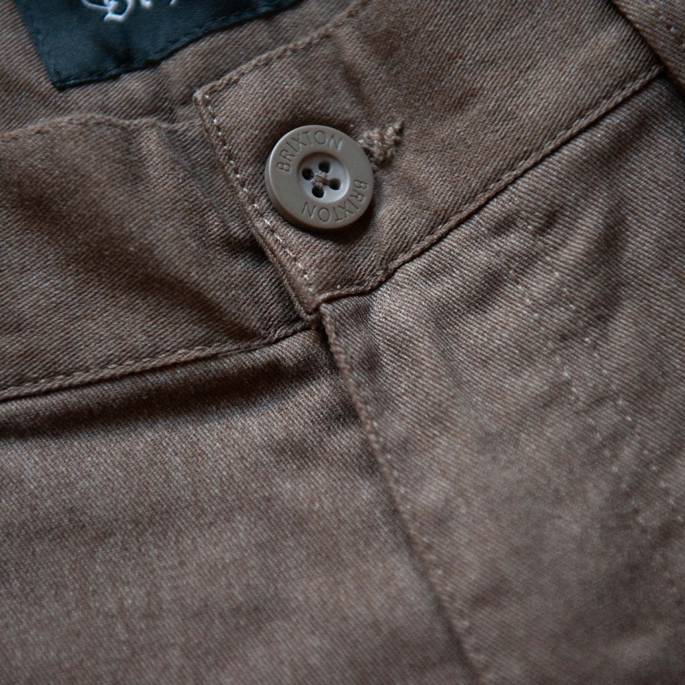 Brixton Toile II Chino Shorts in Heather Brown - Picture 4 of 6